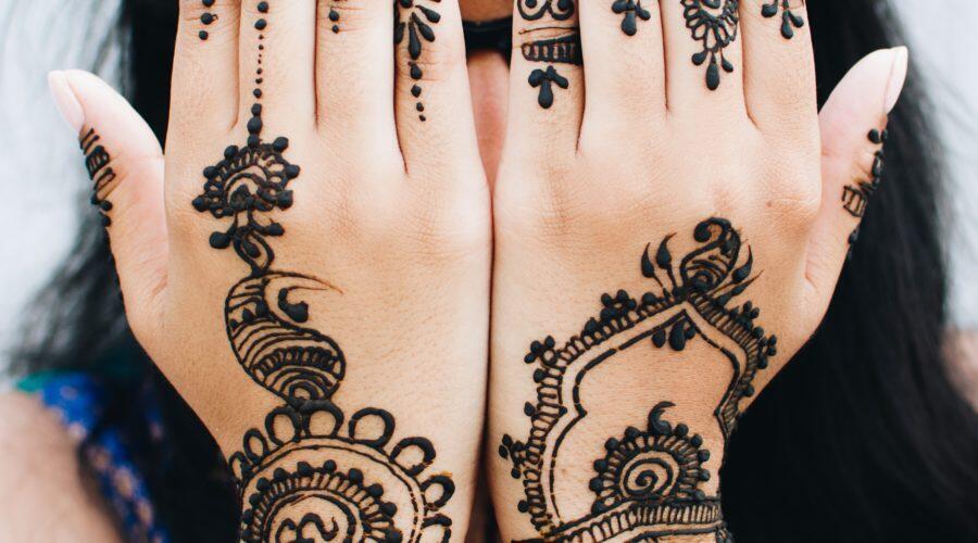 10 motifs henné sublimes pour votre mariage !